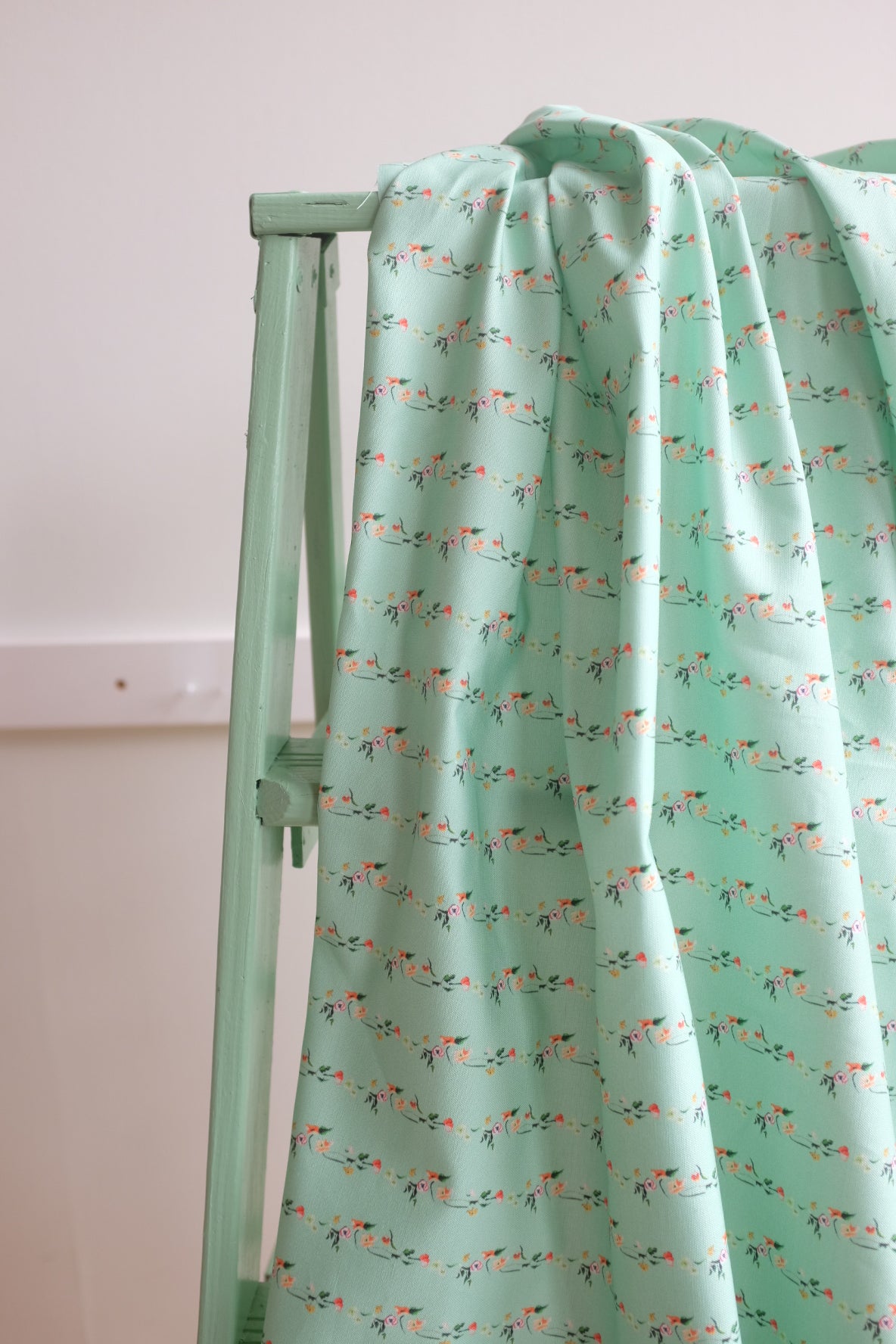 Falling Flowers - Mint Green