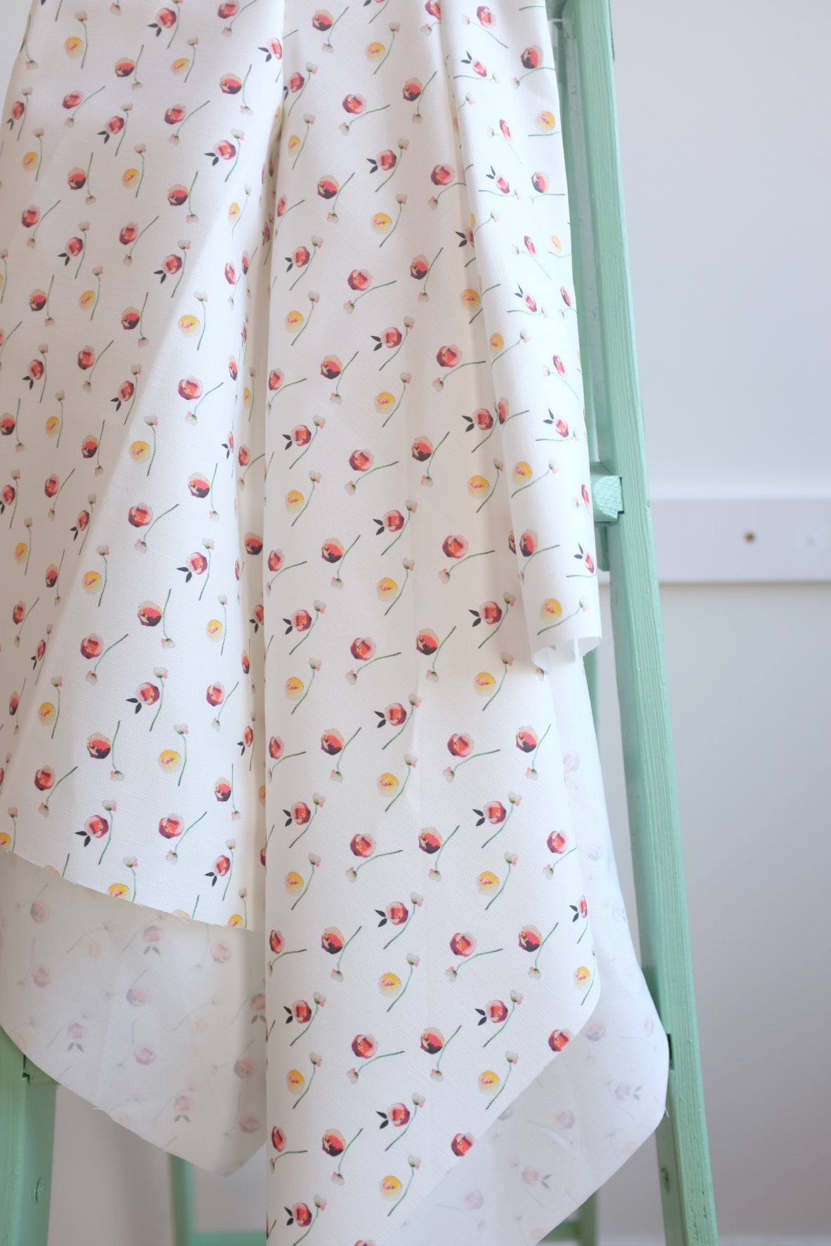 Country Peaches - White